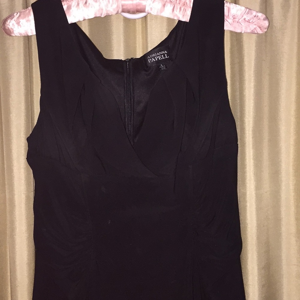 Black dress with rouching size 4 - Picture 2 of 6